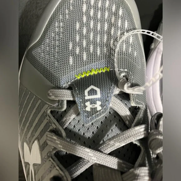 Under Armour MEN'S YARD TURF BASEBALL SHOES Sz M 10.0 (W 11.0) Low Cleats NWOB - Picture 9 of 10